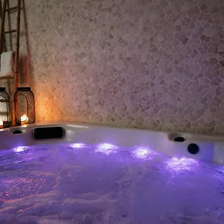 Hotel Via Aetcal & Wellness