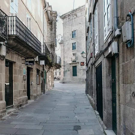 Via Aetcal & Wellness 2* Santiago de Compostela