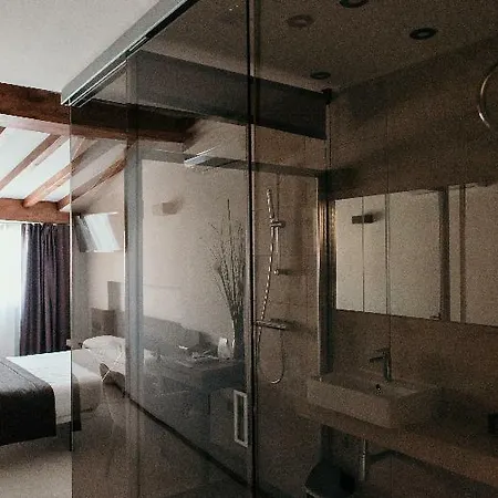 Via Aetcal & Wellness Hotel 2*